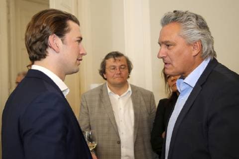 Sebastian Kurz and Hubert Patterer at the presentation of the Grand Austrian State Prize 2018 to Florjan Lipus in the Federal Chancellery Vienna 01 10 2018 Foto:xF.xJ.xMorgenbesserx xFuturexImage