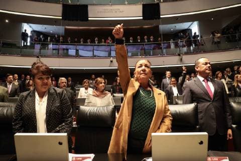October 2 2018 EUM20181002NAC09 JPG CITY OF MEXICO Anniversary Anniversary Movement 68 Aspects of the solemn session in the Chamber of Senators where the morning of Tuesday, October 2, 2018 was unveiled the inscription with golden letters To the student movement of 1968 on the first balcony of the Plenary Hall in the framework of the 50th anniversary of this event Photo Agency THE UNIVERSAL Juan Carl  - ZUMAu78_ 20181002_zaf_u78_015 Copyright: xJuanxCarlosxReyesxGarcoÂ­Ax