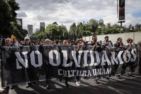 October 2 2018 EUM20181002NAC41 JPG CITY OF MEXICO Anniversary Anniversary Movement 68 October 2, 2018 Protesters march on Tuesday afternoon to the capital Zocalo in commemoration for the 50 years of the student massacre in the Plaza de las Tres Culturas in Tlatelolco Photo Agencia EL UNIVERSAL Juan Carlos Reyes RCC  - ZUMAu78_ 20181002_zaf_u78_051 Copyright: xJuanxCarlosxReyesxGarciax