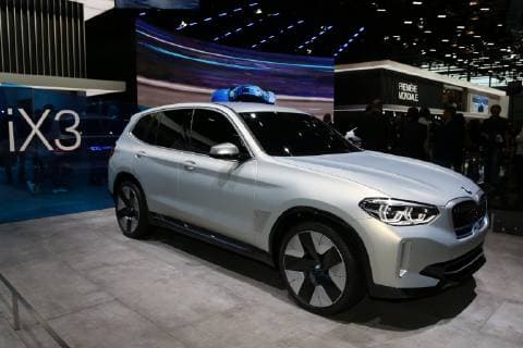 BMW iX3 Concept Studie (Elektroauto), Mondial Paris Motor Show 2018 (04.10.-14.10.2018, Pressetage 02. & 03.10.2018), Mondial de l™Auto l™Automobile, Paris Expo - Porte de Versailles, Paris (Frankreich), Pariser Auto Salon, Messe, Ausstellung *** BMW iX3 Concept Study Electric Car Mondial Paris Motor Show 2018 04 10 14 10 2018 Press Day 02 03 10 2018 Mondial de l ™ Auto l ™ Automobile Paris Expo Porte de Versailles Paris France Paris Motor Show Exhibition