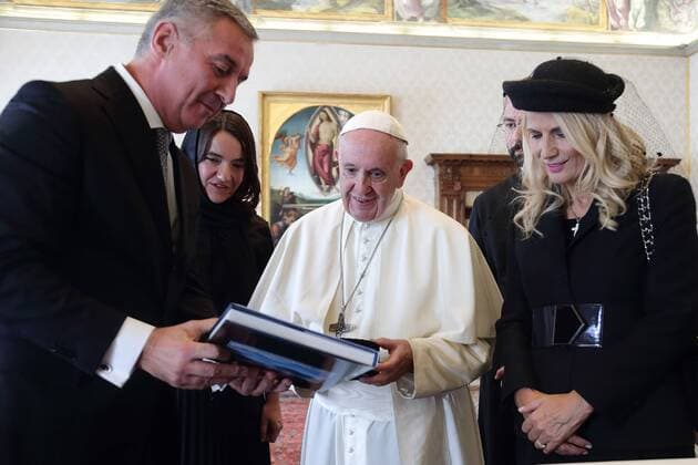 October 8, 2018 - Vatican City (Holy See) POPE FRANCIS meets the President of Montenegro MILO DJUKANOVIC at the Vatican Vatican City State - ZUMAi15_ 20181008_zaf_i15_013 Copyright: xEvandroxInettix