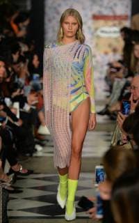 (181009) -- MEXICO CITY, Oct. 9, 2018 -- A model presents a creation at the Alexia Ulibarri Show during the Mercedes-Benz Fashion Week in Mexico City Oct. 8, 2018. ) MEXICO-MEXICO CITY-FASHION WEEK-ALEXIA ULIBARRI XinxYuewei 