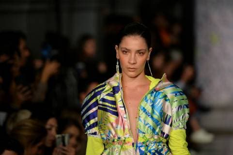 (181009) -- MEXICO CITY, Oct. 9, 2018 -- A model presents a creation at the Alexia Ulibarri Show during the Mercedes-Benz Fashion Week in Mexico City Oct. 8, 2018. ) MEXICO-MEXICO CITY-FASHION WEEK-ALEXIA ULIBARRI XinxYuewei 