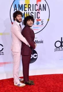 Singers Benny Blanco and Lil Dicky arrive for the 46th annual American Music Awards at the Microsoft Theater in Los Angeles on October 9, 2018.  LAP20181009204 JIMxRUYMEN