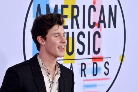 Singer Shawn Mendes arrives for the 46th annual American Music Awards at the Microsoft Theater in Los Angeles on October 9, 2018.  LAP20181009215 JIMxRUYMEN