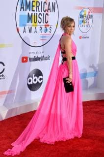 Singer and actress Jennifer Lopez arrives for the 46th annual American Music Awards at the Microsoft Theater in Los Angeles on October 9, 2018.  LAP20181009297 JIMxRUYMEN