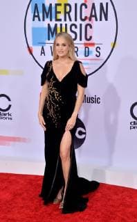 Singer Carrie Underwood arrives for the 46th annual American Music Awards at the Microsoft Theater in Los Angeles on October 9, 2018.  LAP20181009310 JIMxRUYMEN