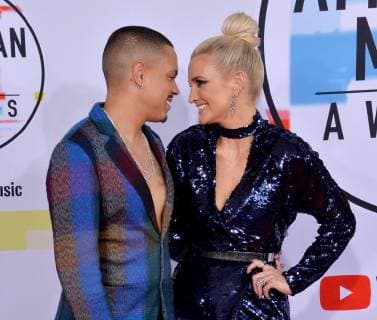 Actor Evan Ross and singer Ashlee Simpson arrive for the 46th annual American Music Awards at the Microsoft Theater in Los Angeles on October 9, 2018.  LAP20181009345 JIMxRUYMEN