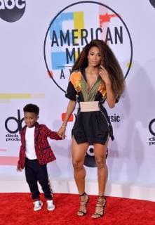 Future Zahir Wilburn (L) and singer Ciara arrive for the 46th annual American Music Awards at the Microsoft Theater in Los Angeles on October 9, 2018.  LAP20181009473 JIMxRUYMEN