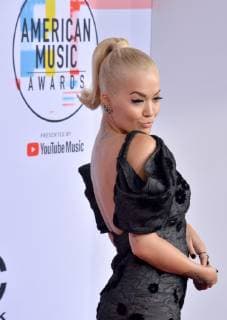 Singer Rita Ora arrives for the 46th annual American Music Awards at the Microsoft Theater in Los Angeles on October 9, 2018.  LAP20181009423 JIMxRUYMEN