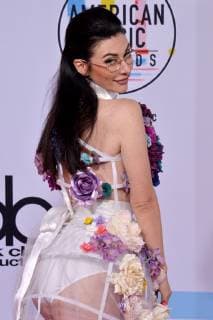 Singer Qveen Herby arrive for the 46th annual American Music Awards at the Microsoft Theater in Los Angeles on October 9, 2018.  LAP20181009499 JIMxRUYMEN