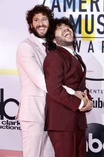 Lil Dicky and Benny Blanco at the 46 American Music Awards at the Microsoft Theater Los Angeles 09 10 2018 Foto:xD.xBedrosianx xFuturexImage