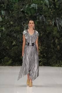 Models present creations of the Julio brand, by Mexican designer Francisco Cancino, during Mercedes-Benz Fashion Week in Mexico City, Mexico, 10 October 2018. Fashion Week will last until 14 October. EFE Sáshenka Gutiérrez Mercedes-Benz Fashion Week of Mexico !ACHTUNG: NUR REDAKTIONELLE NUTZUNG!  Copyright: xSashenkaxGutierrezx MEX10 20181011-636748337155569712