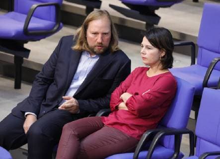 Anton Hofreiter Annalena Charlotte Alma Baerbock Alliance 90 The Greens Germany Berlin Bundestag 11 October 2018 55 Meeting Tax relief of families Islam