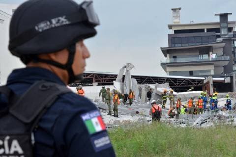 October 11 2018 EUM20181011NAC10 JPG MONTERREY NL Collapse Collapse NL October 11, 2018 The collapse of a commercial plaza under construction to the west of this city caused the death of several people and others remain trapped The place went to the emergency services Photo Agency EL UNIVERSAL RCC  - ZUMAu78_ 20181011_zaf_u78_027 Copyright: xEmilioxVasquezxMorenox