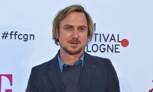 The actor LARS EIDINGER laureate of the International Acters Award will be coming to Cologne on 12th October 2018 to award the Filmfestival Cologne Awards the closing ceremony of the International Film and Television Festival in Cologne