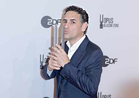 14 10 2018 xlakx Music Pop Opus Klassik 2018 Berlin emporer Juan Diego Flores with the award in hand at the presentation of the Opus Klassik 2018 at the Konzerthaus Berlin Berlin 14 10 2017 Music Pop Opus Klassik 2018 Berlin