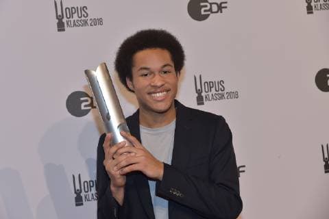 Sheku Kanneh Mason up-and-coming artist Cello Prize winner for the 1 OPUS KLASSIK AWARD at the Konzerthaus am GendarmenMarkt in Berlin on 14 10 2018