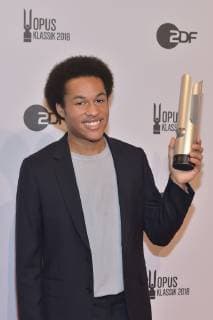 Sheku Kanneh Mason up-and-coming artist Cello Prize winner for the 1 OPUS KLASSIK AWARD at the Konzerthaus am GendarmenMarkt in Berlin on 14 10 2018