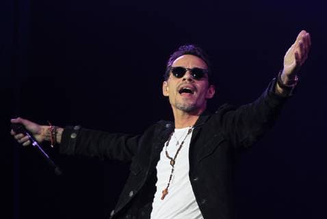 Puerto Rican-born US singer Marc Anthony performs on stage during a concert as part of his Legacy Tour at the in the Palace of Sports of Mexico City, Mexico, 16 October 2018. Marc Anthony continues his tour around Mexico !ACHTUNG: NUR REDAKTIONELLE NUTZUNG!  Copyright: xMarioxGuzmánx MEX21 20181017-636753492034235564