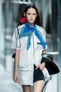 A model displays a new creation at the fashion show of YOUWEI during the Shanghai Fashion Week Spring Summer 2019 in Shanghai, China, 17 October 2018. YOUWEI show at 2019 Spring Summer Shanghai Fashion Week  pbu886139_26
