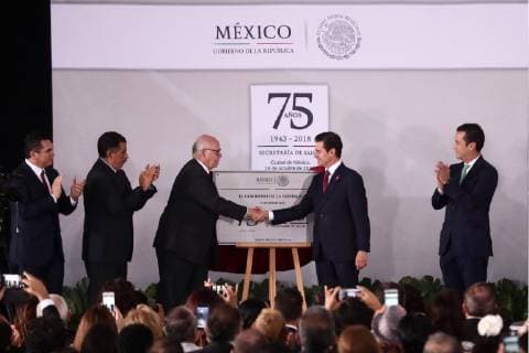 October 18 2018 EUM20181018POL26 JPG CITY OF MEXICO Presidency President EPN October 18, 2018 President Enrique Pena Nieto on Thursday led the ceremony for the 75th Anniversary of the Secretary of Health currently presiding Jose Narro Photo Agency THE UNIVERSAL RCC  - ZUMAu78_ 20181018_zaf_u78_056 Copyright: xAlejandraxLeyvax