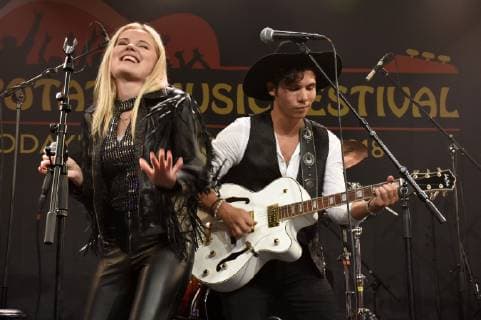 Laura van den Elzen and Mark Hoffmann live at the 1 Potato Music Festival in the Technikum München 20 10 2018 Foto:xP.xSchönbergerx xFuturexImage
