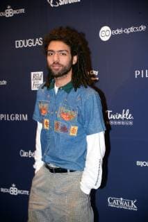 Hamburg the 19 October 2018 Noah Becker DJ Late night shopping in the Alstertal Shopping center in Hamburg Blue carpet and sponsoring wall Late night shopping in the Alstertal shopping center