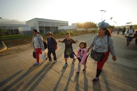 Honduras migrants begin another day of traveling toward to USA from town of Huixtla, Chiapas state, Mexico, 24 October 2018. Thanks to their faith in God and despite his harsh rhetoric, the migrants believe that the president of the United States, Donald Trump, will allow the entrance of the Central American caravan to the United States. More than 7,000 people are part of the caravan of Central American migrants that is heading towards the United States, according to a recent estimate released by the United Nations. The migrant caravan hopes that faith in God will soften Trump s heart !ACHTUNG: NUR REDAKTIONELLE NUTZUNG!  Copyright: xJOSExMENDEZx MEX012 20181024-636759975836510693