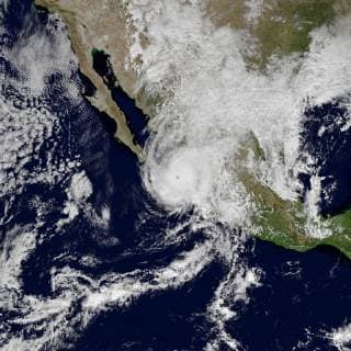 Mexiko, Schäden durch Hurrikan Willa October 24, 2018 - Mexico - Image Released Today. Around midday on October 23, 2018, the center of Hurricane Willa passed the Islas Mar’as as it closed in on Mexico s mainland. The category 3 hurricane was expected to bring strong winds, heavy rainfall, and a storm surge to west-central and southwestern Mexico. Mexico - ZUMAz03_ 20181024_sha_z03_256 Copyright: xNASAxEarthx