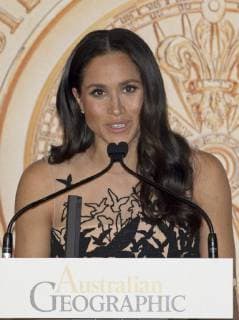 Meghan et Harry lors du Australian Geographical Society Awards For Excellence . PAP10182033 MEGHAN MARKLE AND PRINCE HARRY attend Australian Geographical Society Awards For Excellence. 231662 2018-10-26 NSW Sydney Australie  Copyright: xPapixsx xStarfacex STAR_231662_018