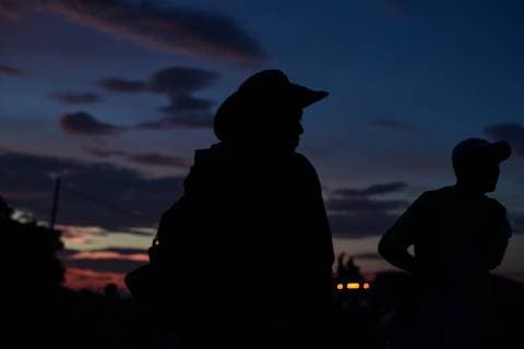 October 29, 2018 - Santiago Niltepec, Oaxaca, Mexico - Central American migrants continue their trek toward the US, walking Monday to the town of Santiago Niltepec in Oaxaca state on Monday. As the number of migrants in the caravan has dropped as people become discouraged or too tired to carry on, President Trump is planning to send 5200 American troops to the border to stop what he calls an Ã¢â‚¬oeinvasion. Santiago Niltepec Mexico - ZUMAl113 20181029_zap_l113_008 Copyright: xMiguelxJuarezxLugox