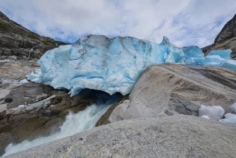 IMAGO Nature: Unsere Erde, Klimawandel, Gletscherschmelze Nigardsbreen-Gletscher, Norwegen, Lofoten, Sogn og Fjordane Nigardsbreen glacier, Norway, Lofoten Islands, Sogn og Fjordane BLWS501044 Copyright: xblickwinkel McPHOTO A.xTrunkx