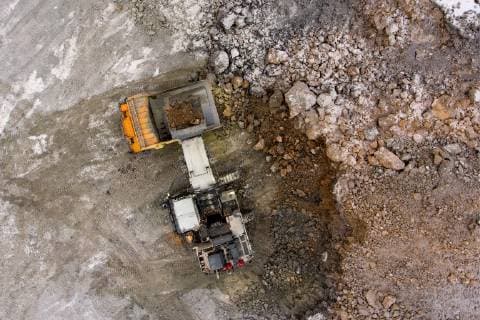 IMAGO Nature: Unsere Erde, Ressourcen, Diamanten YAKUTIA, RUSSIA - OCTOBER 30, 2018: ALROSA machinery excavating diamond ore at the Verkhne-Munskoye deposit in the village of Verkhnyanya Muna, the Republic of Sakha (Yakutia). The ALROSA diamond company is to develop the Verkhne-Munskoye deposit up to 2043. Alexander Ryumin TASS  TS095CEA