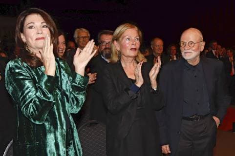 Iris Berben Gast and Günter Rohrbach at the 8th Günter Rohrbach Film Award 2018 in the Neue Gebläsehalle Neunkirchen Neunkirchen 02 11 2018 Foto:xP.xBackx xFuturexImage