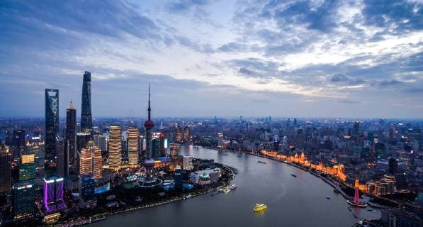 (181104) -- SHANGHAI, Nov. 4, 2018 -- A general view shows the city s skyline in Shanghai, east China, Nov. 2, 2018. The first China International Import Expo (CIIE) will be held on Nov. 5-10 in Shanghai. ) (IMPORT EXPO)CHINA-SHANGHAI-CIIE-CITY LANDSCAPE (CN) WangxJianhua 