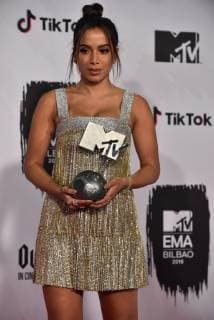 Brazilian singer Anitta poses for the photographers after receiving the Best Brazilian Artist Award during the 2018 MTV Europe Music Awards at Bilbao Exhibition Centre, in Bilbao, Basque Country, Spain, 04 November 2018. 2018 MTV Europe Music Awards in Bilbao !ACHTUNG: NUR REDAKTIONELLE NUTZUNG!  Copyright: xMiguelxTonax GRAF1269 20181104-636769708991175446