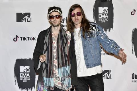 Sebastian Pringle and Gilbert Vierich from Crystal Fighters at the MTV European Music Awards 2018 at the Bizkaia Arena Bilbao 04 11 2018 Foto:xA.xHübnerx xFuturexImage