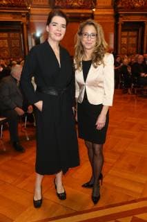 Hamburg Susanne Daubner and President of Citizenship Carola Veit Child Protection Prize Heldenherz 2018 of the Mittagskinder Foundation in Hamburg City Hall on 5 11 2018