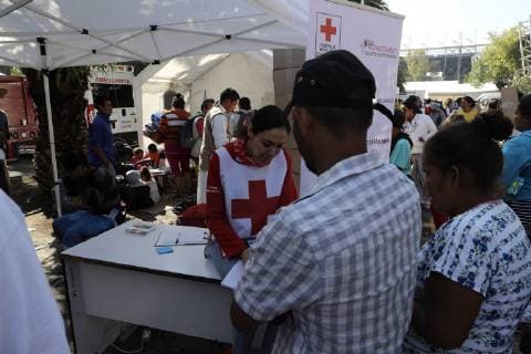 November 6, 2018 - EUM20181106NAC09.JPG.CIUDAD DE MEXICO Migration Migracion-Caravana.- Migrantes provenientes de distintos paises de Centroamerica permanecen, por tercer dia consecutivo, en las instalaciones del Estadio Jesus Martinez Palillo , en la alcaldia de Magdalena Mixhiuca, donde descansan para posteriormente continuar su recorrido con direccion a la frontera norte de Mexico, el martes 6 de octubre de 2018. Foto: Agencia EL UNIVERSAL Garcia EVZ  - ZUMAu78_ 20181106_zaf_u78_009 Copyright: xJuanxCarlosxReyesx