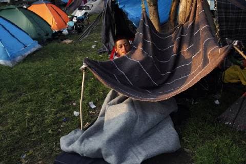 Groups os people of the migrant caravan rest at the Jesus Martinez Palillo sports complex, in Mexico City, Mexico, 07 November 2018. Half thousand people slept at the complex past Sunday and it is expected that around five thousand Central-Americans will arrive at the center. The migrant caravan in Mexico City !ACHTUNG: NUR REDAKTIONELLE NUTZUNG!  Copyright: xSashenkaxGutierrezx AME9848 20181107-636772122835070783