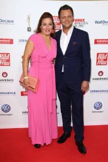 Julia Dahmen and her husband Carlo Fiorito at the award ceremony Goldene Bild der Frau on 7 11 2018 in Hamburg Goldene Bild der Frau award ceremony 2018 in Hamburg