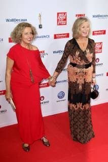 Michaela May and Jutta Speidel at the award ceremony Goldene Bild der Frau on 7 11 2018 in Hamburg Goldene Bild der Frau award ceremony 2018 in Hamburg