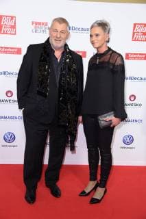 Heinz Hoenig with his wife Annika Kaersten at the award ceremony Die Goldene Bild der Frau at the Stage Operettenhaus in Hamburg on 07 11 2018