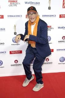 Otto Waalkes at the 12th Award of the Golden Picture of Woman 2018 in the Stage Operettenhaus Hamburg 07 11 2018 Foto:xH.xHartmannx xFuturexImage