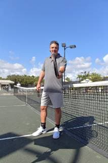 FORT LAUDERDALE, FL - NOVEMBER 09: Sex In The City Actor Chris Noth playing tennis on November 9, 2018, in Fort Lauderdale, Florida...People: Chris Noth Fort Lauderdale United States Of America - ZUMAs214 20181109_zba_s214_005 Copyright: xSMGx