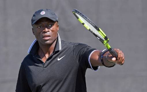 FORT LAUDERDALE, FL - NOVEMBER 09:Seal playing tennis on November 9, 2018, in Fort Lauderdale, Florid Copyright: xHoo-Me.comx xMediapunchx
