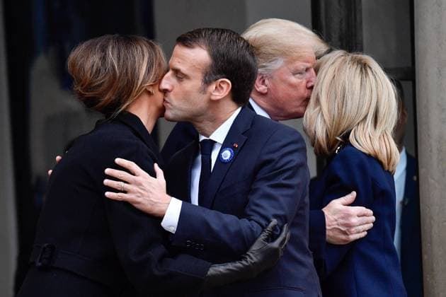 Entertainment Themen der Woche KW45 News Themen der Woche KW45 News Bilder des Tages November 10, 2018 - Paris, ile de france, France - French President Emmanuel Macron and his wife Brigitte Macron accompany U.S. President Donald Trump and the first lady, Melania Trump after their lunch at the Elysee Presidential Palace on November 10, 2018 in Paris, France. President Trump is in Paris to participate in the international ceremony of the Armistice Centenary of 1918 at the Arc de Triomphe on November 11, 2018. Heads of State from around the world meet in Paris to commemorate the end of the first World War (WWI) Paris France  - ZUMAn230 20181110_zaa_n230_291 Copyright: xJulienxMattiax