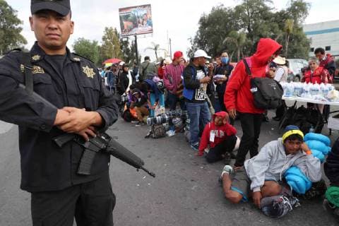 November 10, 2018 - EUM20181110NAC29.JPG .TEPOTZOTLÃN, Mex. MigrantsMigrantes-Caravana.- 10 de noviembre de 2018. Un grupo de la Caravana Migrante, que salio esta manana del albergue del Estadio Jesus Martinez Palillo , llega a Tepotzotlan para continuar su camino por la autopista Mexico-Queretaro, estado en donde haran una escala para luego continuar rumbo a Estados Unidos. Foto: Agencia EL UNIVERSALJuan Carlos ReyesEELG  - ZUMAu78_ 20181110_zaf_u78_048 Copyright: xElxUniversalx