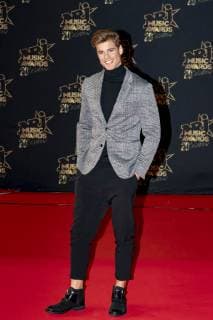 Giovanni Bonamy CELEBRITEE - 20th NRJ Music Awards - Cannes - 10 11 2018 NorbertScanella Panoramic 